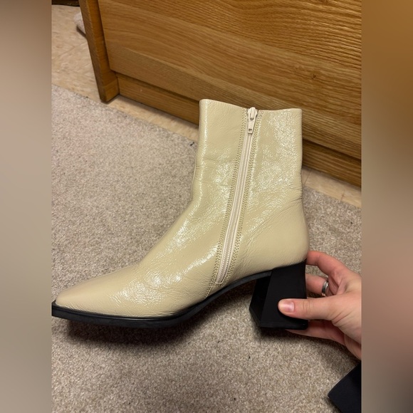 Vagabond Hedda Plaster Square Toe Patent Leather Upper Heeled Boot - Picture 7 of 16